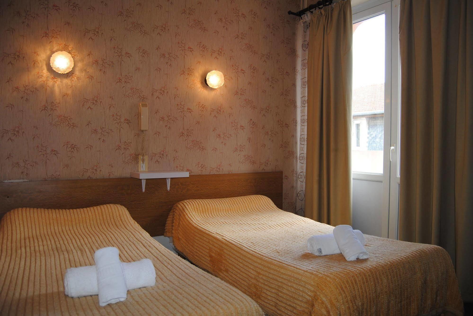 Hotel Hotel La Rotonde 2*